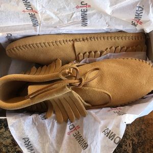 Women’s Classic Fringe Softsole Boot